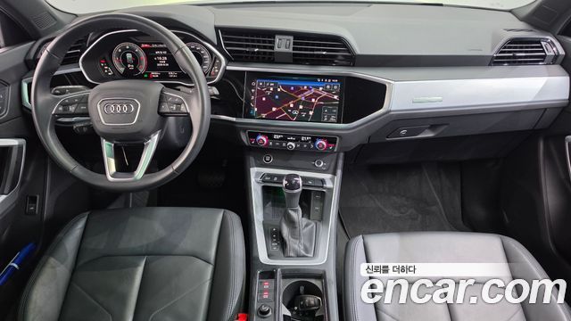 Audi Q3 — interior