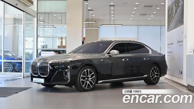 BMW 7 Series — exterior