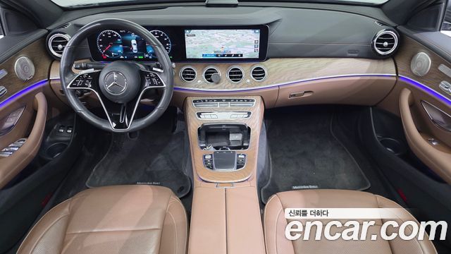 Mercedes-Benz E-Class — interior