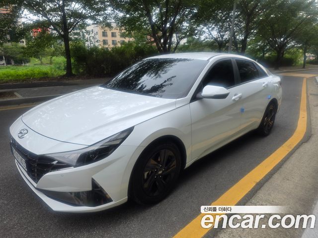 Hyundai Avante — exterior