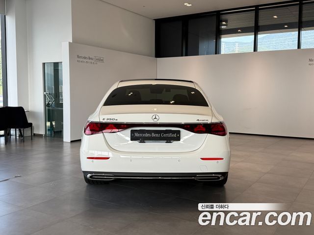 Mercedes-Benz E-Class — interior