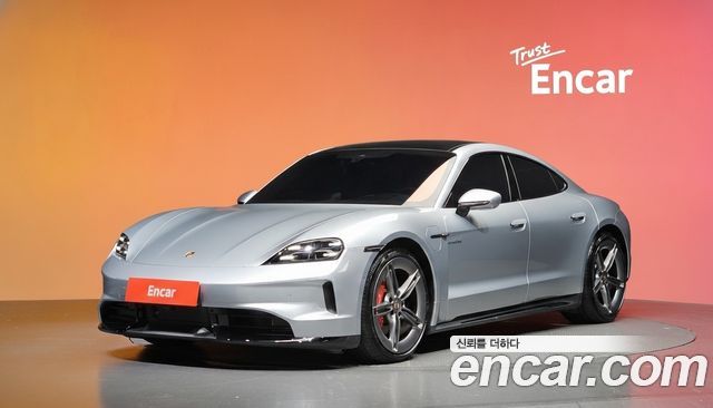 Porsche Taycan — exterior