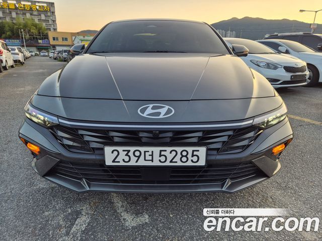 Hyundai Avante — exterior