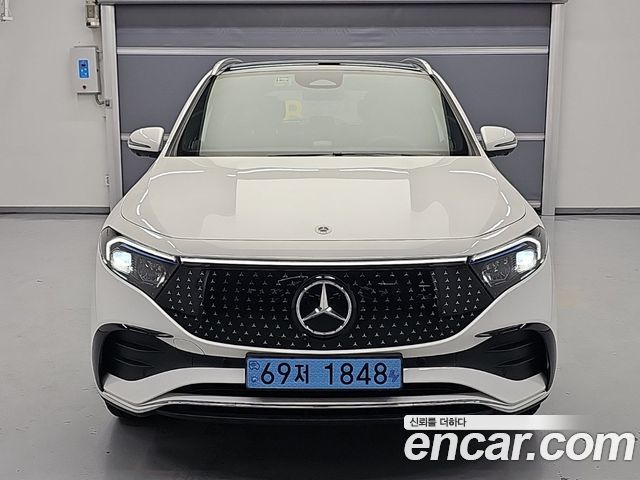Mercedes-Benz EQA — exterior