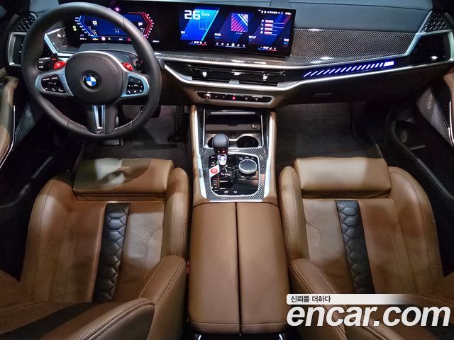 BMW X5M — interior
