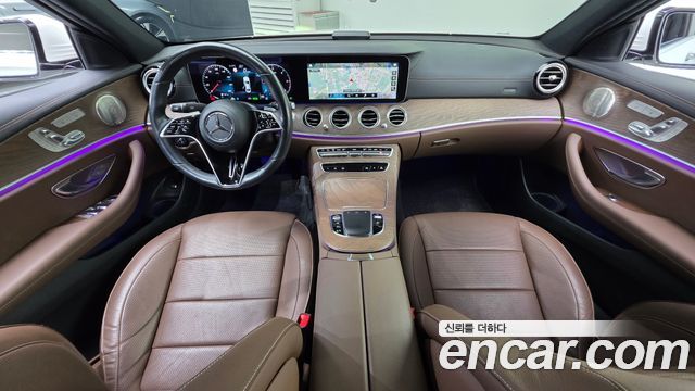 Mercedes-Benz E-Class — interior
