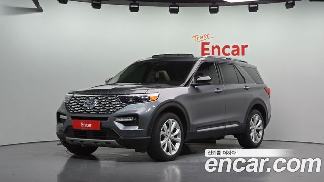 Ford Explorer — exterior