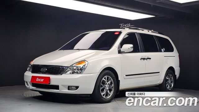 Kia Carnival — exterior