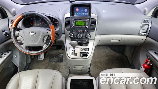 Kia Carnival — interior
