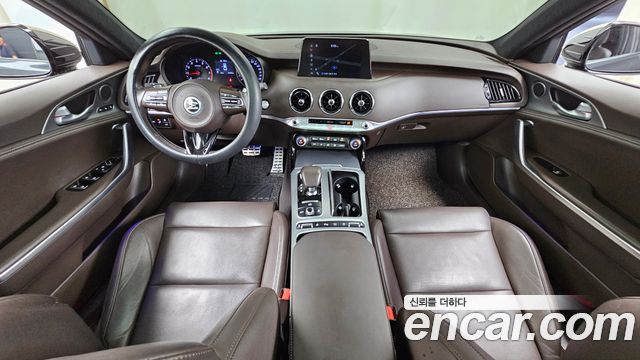 Kia Stinger — interior