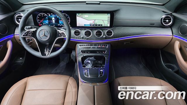 Mercedes-Benz E-Class — interior