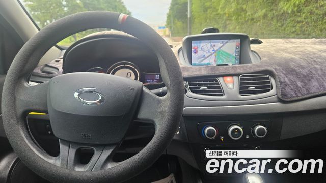 Renault Korea SM3 — interior