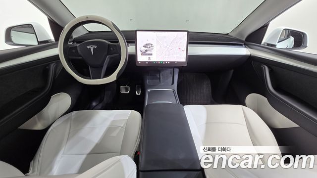 Tesla Model Y — interior