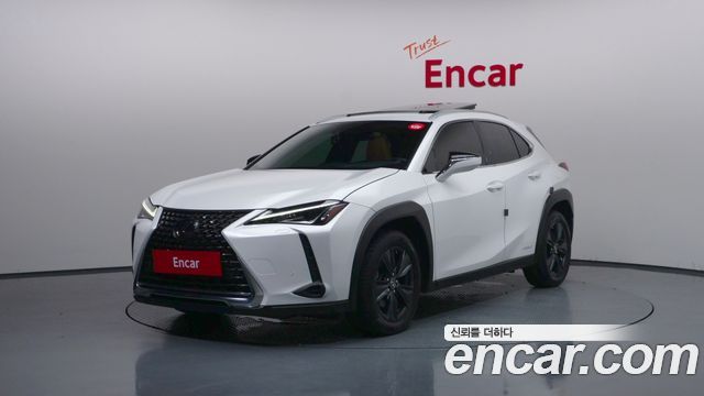 Lexus UX — exterior