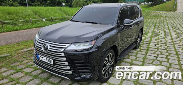 Lexus LX — exterior