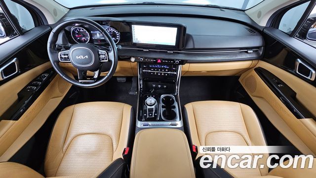 Kia Carnival — interior