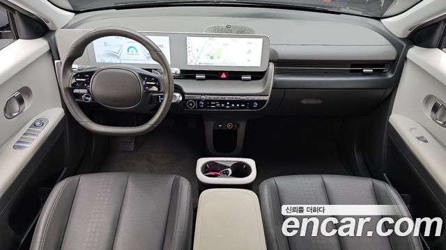 Hyundai IONIQ 5 — interior