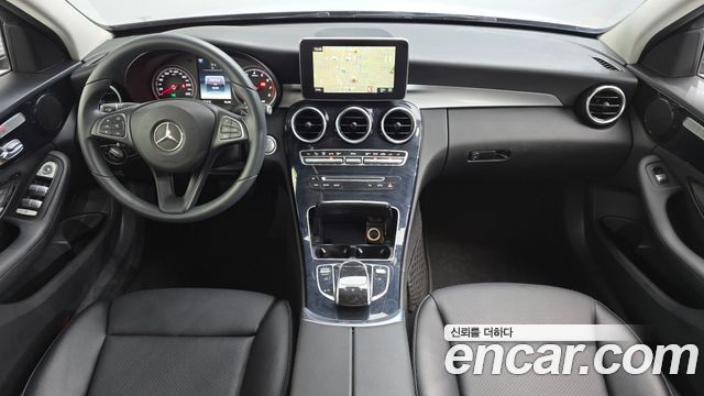 Mercedes-Benz C-Class — interior