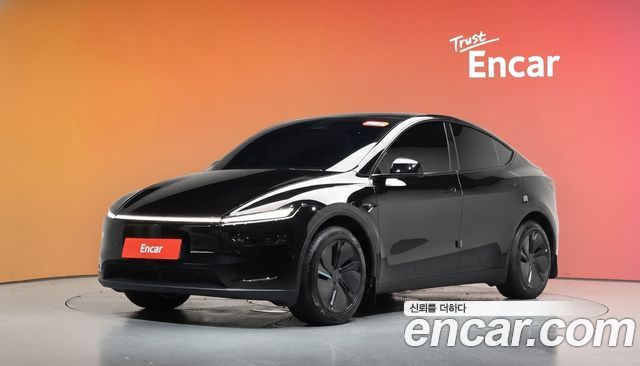 Tesla Model Y — exterior