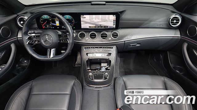 Mercedes-Benz E-Class — interior