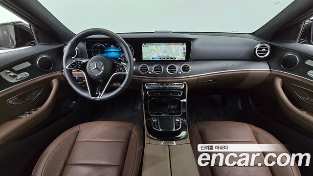 Mercedes-Benz E-Class — interior