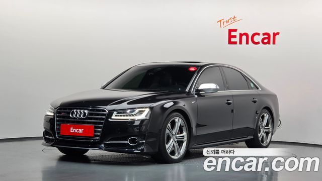 Audi S8 — exterior