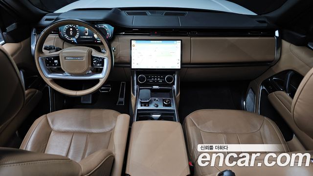 Land Rover Range Rover — interior