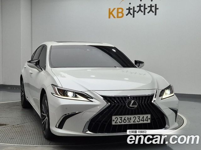 Lexus ES — exterior