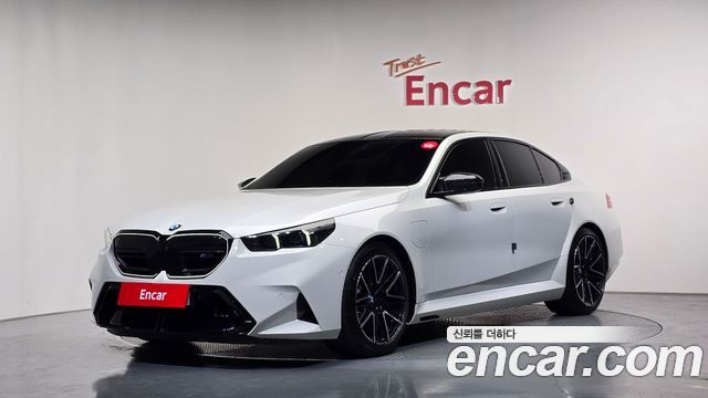 BMW M5 — exterior