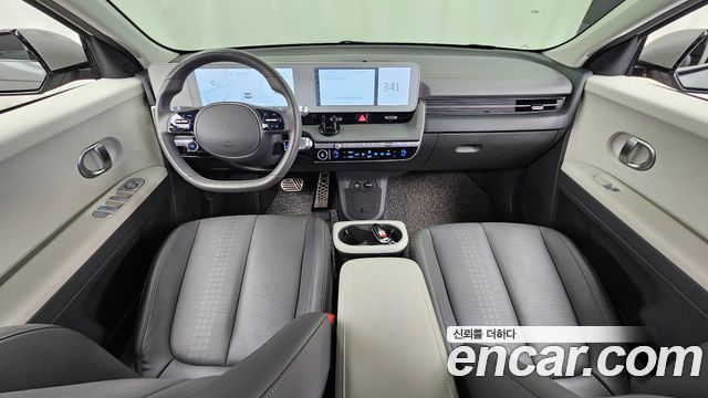 Hyundai IONIQ 5 — interior