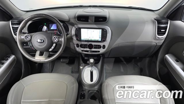 Kia Soul — interior