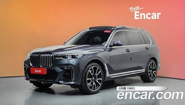 BMW X7 — exterior