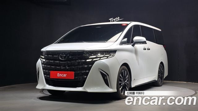 Toyota Alphard — exterior