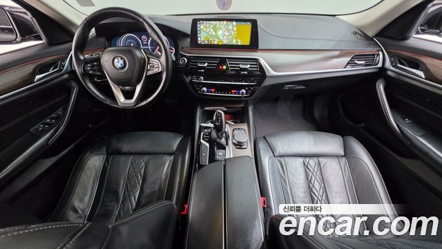 BMW 5 Series — interior