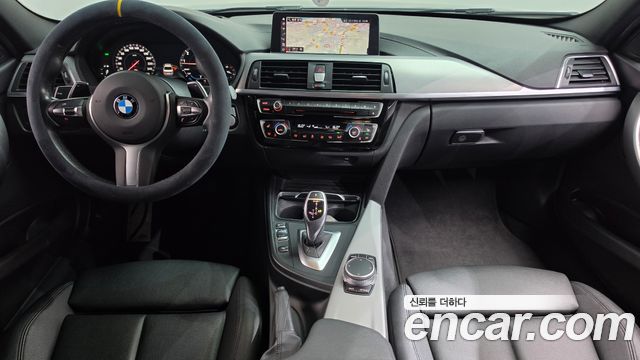 BMW 3 Series — interior