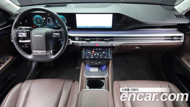 Hyundai Grandeur — interior