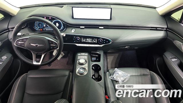 Genesis GV70 — interior