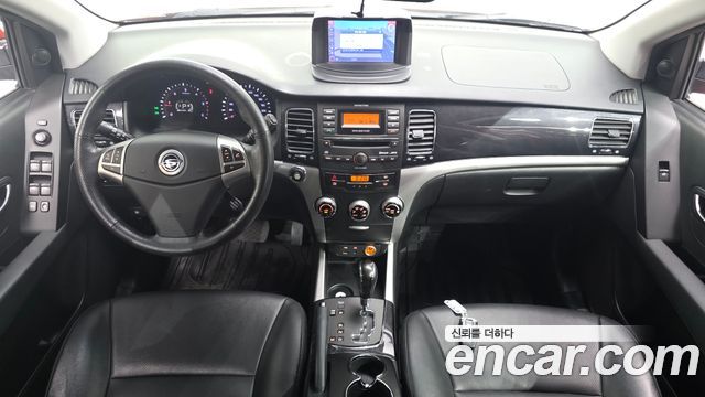 KG Mobility Korando — interior