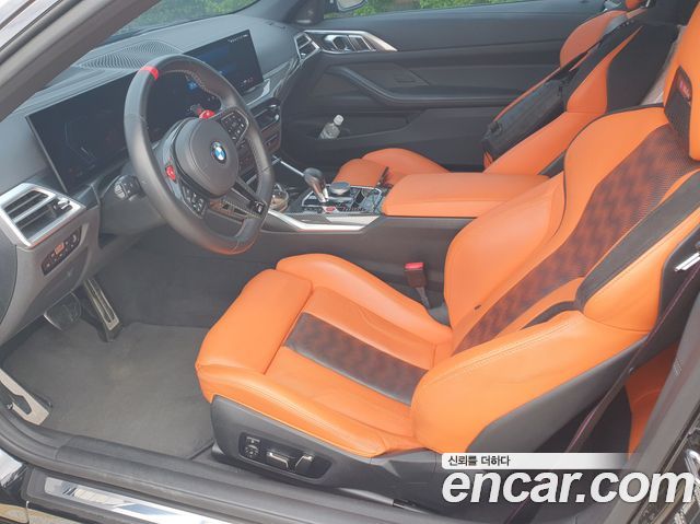 BMW M4 — interior