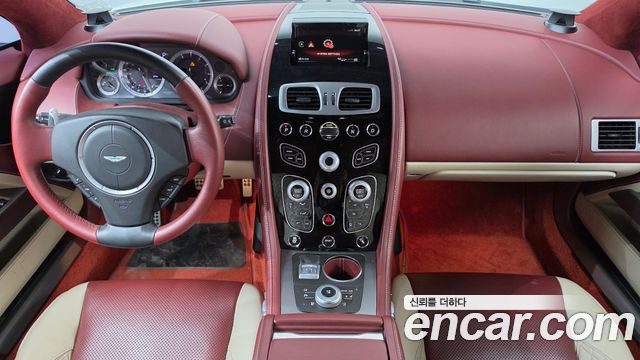 Aston Martin Rapide — interior