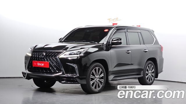 Lexus LX — exterior
