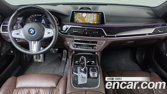BMW 7 Series — interior