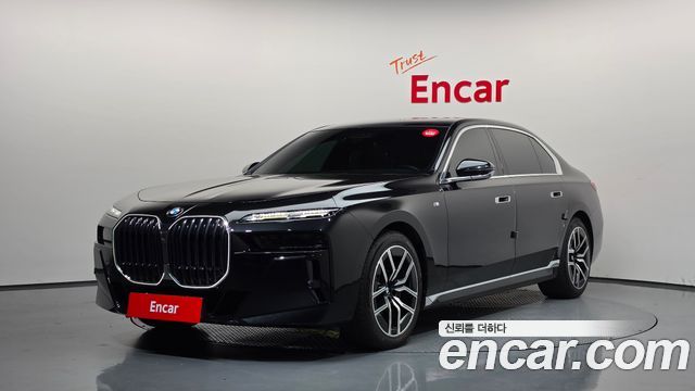 BMW 7 Series — exterior