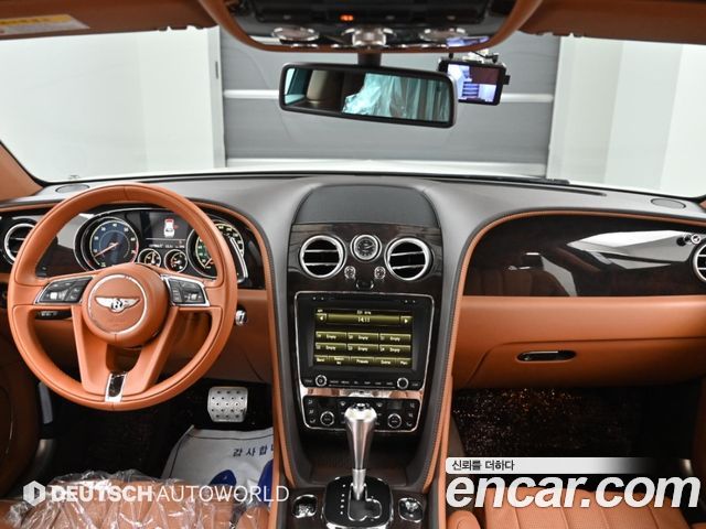 Bentley Flying Spur — interior