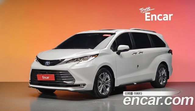 Toyota Sienna — exterior