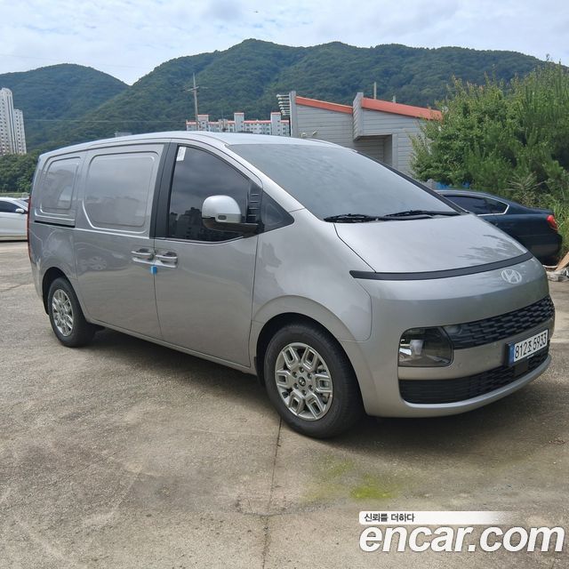 Hyundai Staria — exterior