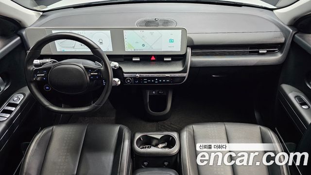 Hyundai IONIQ 5 — interior