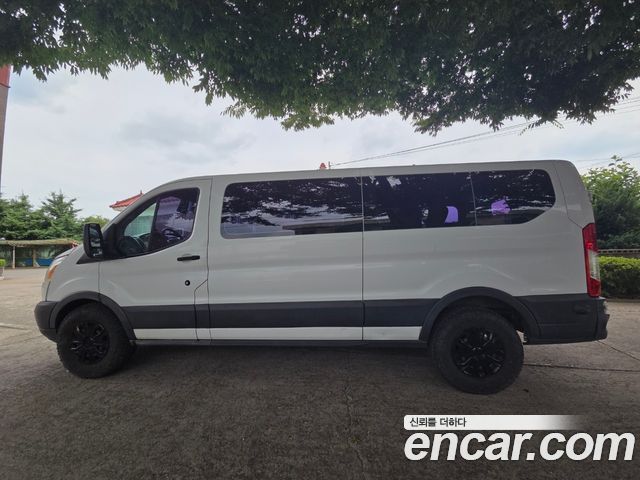 Ford Transit — interior