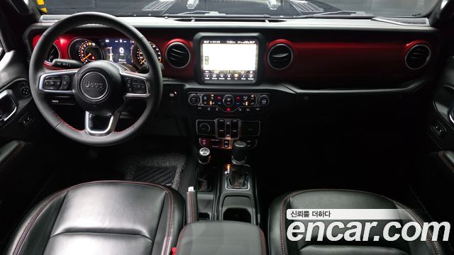 Jeep Gladiator — interior