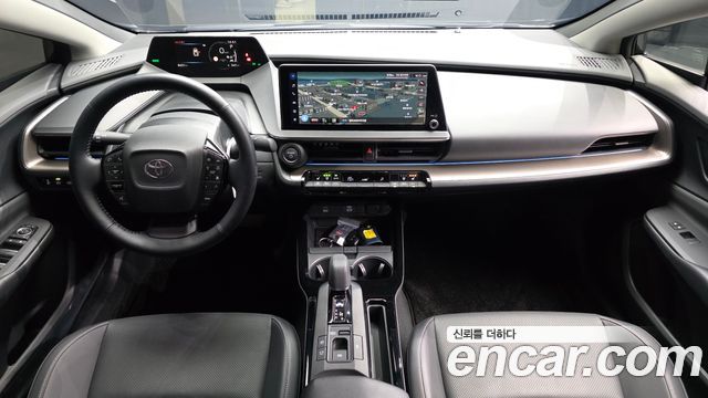 Toyota Prius — interior